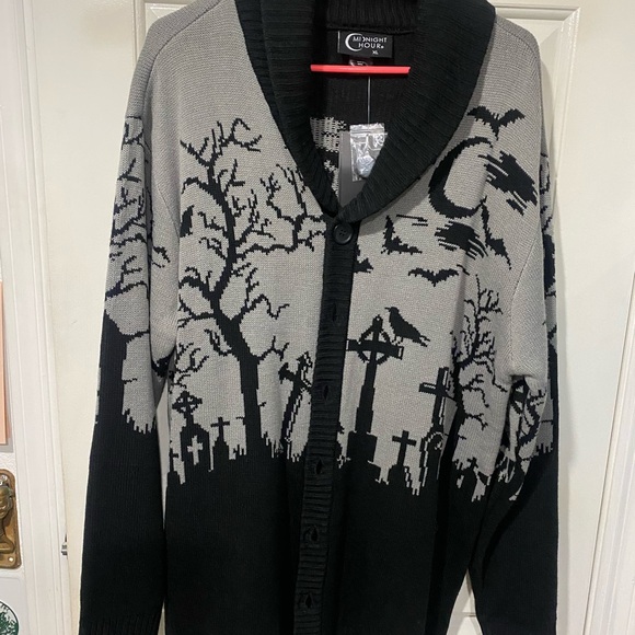 Cemetery Cardigan - Picture 3 of 5